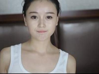 Hot girl Trung Quốc khoe hàng cực đã mắt